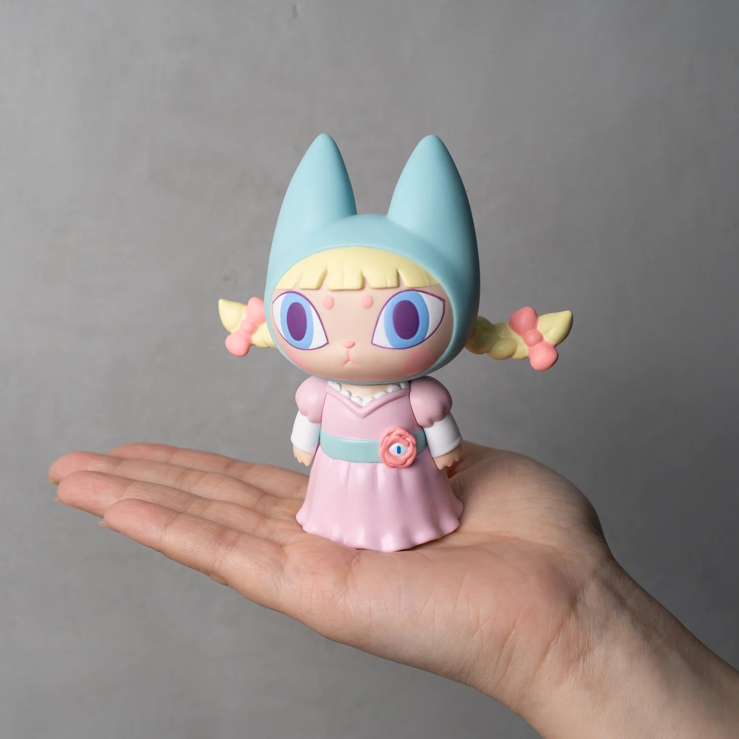 Badmeaw Bella Glow Vinyl Collectible Figure